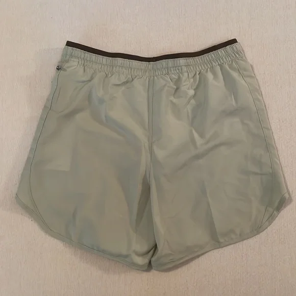 Nike Women's Tempo Lux 5" Shorts - Picture 3 of 6